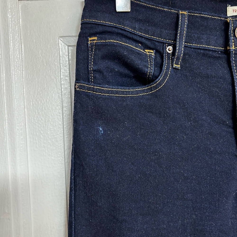 High Rise Straight Jeans - Picture 4 of 5